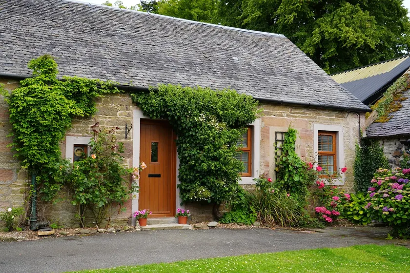 Country Cottage on Private Estate - Image 1