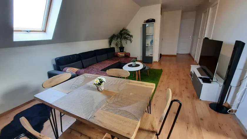 65 m² apartment in Beauvais - Image 1