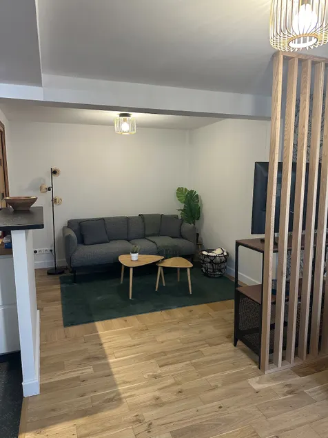Townhouse 65 m2 Near Paris - Image 1