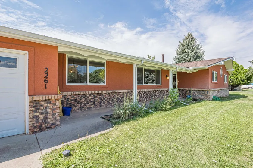 Tanglewood: Dog-Friendly Retreat + Spacious Yard - Image 1
