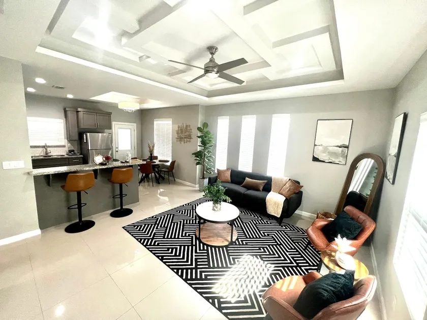 Gated 2BR Condo, Walk to Dining•Near Mall•Hosptals - Image 1