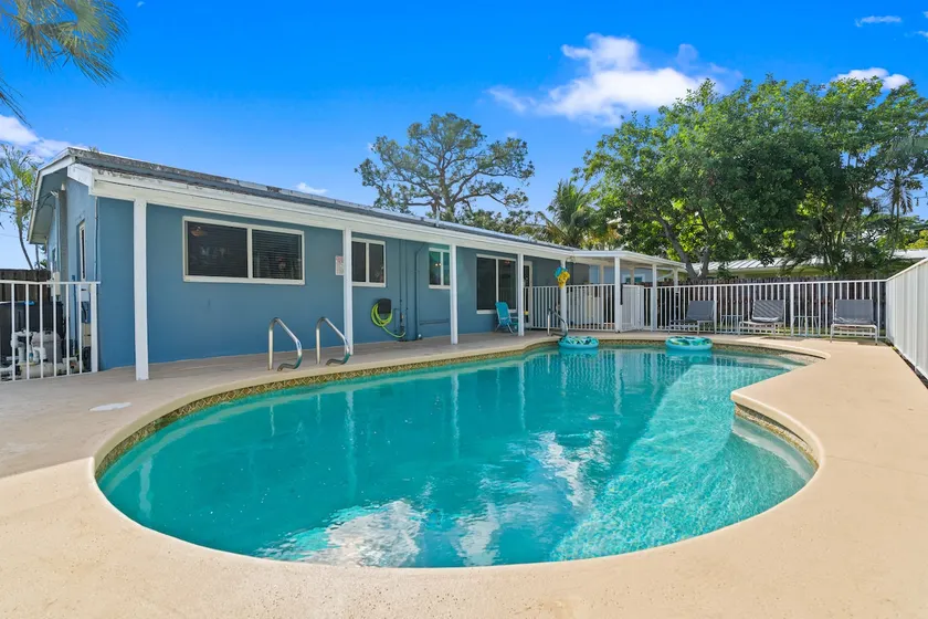 Heated Pool | Pet-Friendly | Beach Nearby - Image 1