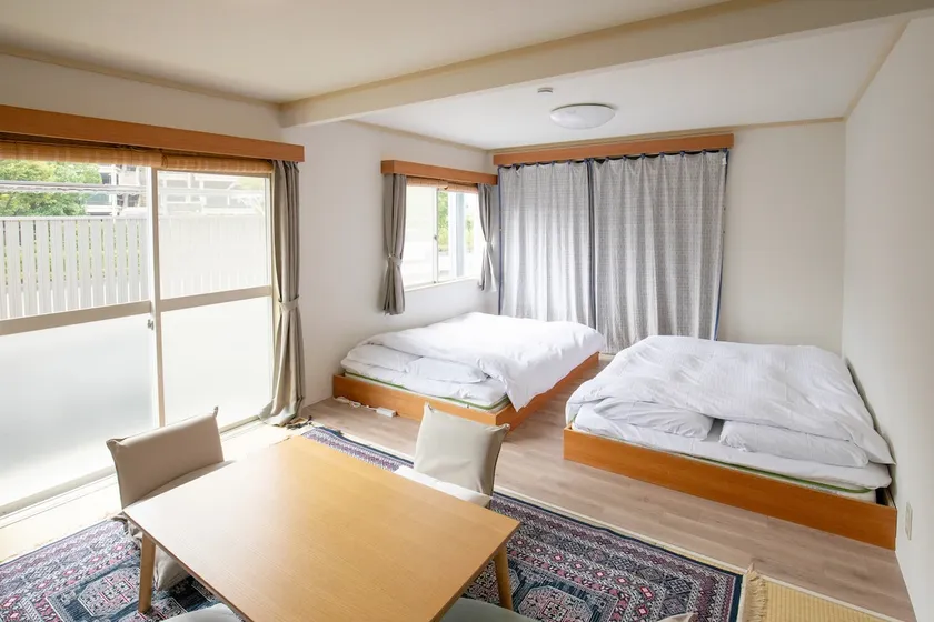 Life Field's apartment, a 90s Japanese neoclassical architecture apartment - Image 1