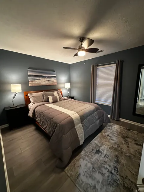 Just A Walk Away |Downtown, Easily accessible! - Image 1