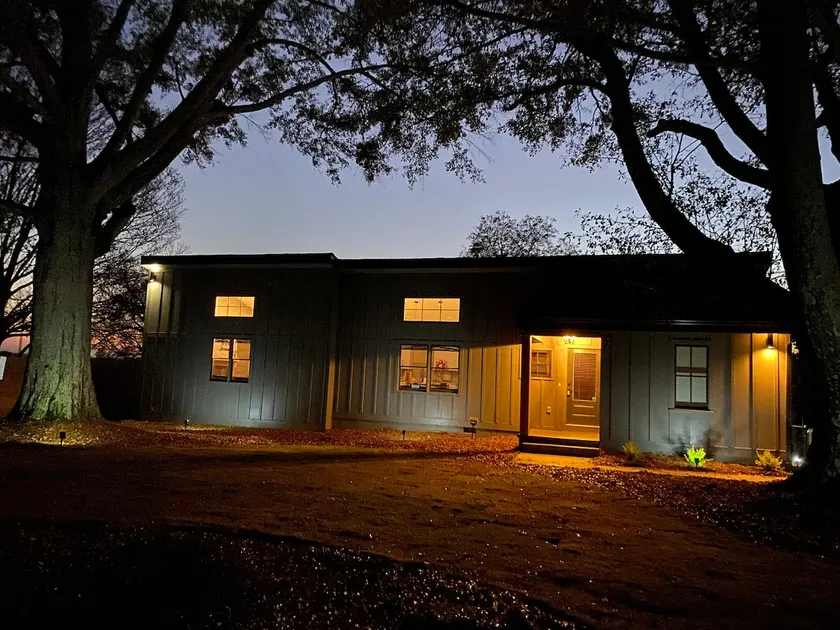 The Oaks - Image 1