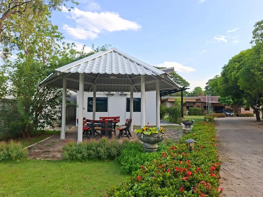 Manning Home stay Bungalow - Entire House Unit 1 - Image 1