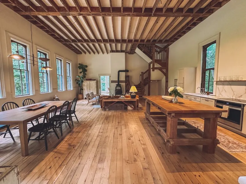 -The District 5 Schoolhouse- - Image 1