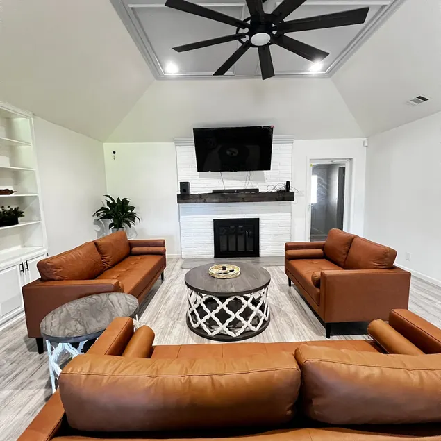 Newly renovated 5 bedroom in Southwest - Image 1