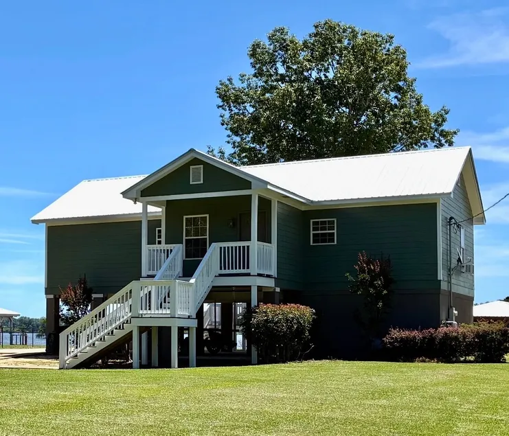 Lake Blackshear Home with dock and boat ramp - Image 1
