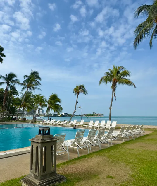 GOLDEN WAVE HOMESTAY 3BR The Regency Port Dikson - Image 1