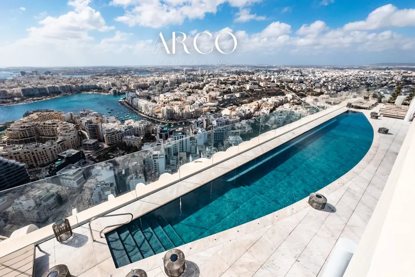 MercuryTower 1BR w/RooftopPool by ArcoCollection - Image 1