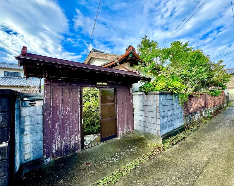 Limited to one group per day, Kishu Anbei 3-minute walk to the sea A hidden inn where you can enjoy BBQs and a fireplace and a maki stove - Image 1