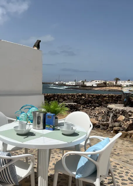 A little house in La Graciosa - Image 1