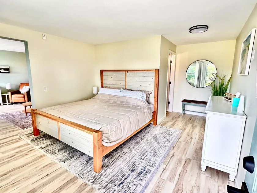Island Bayside Seabreeze Suite - Image 1