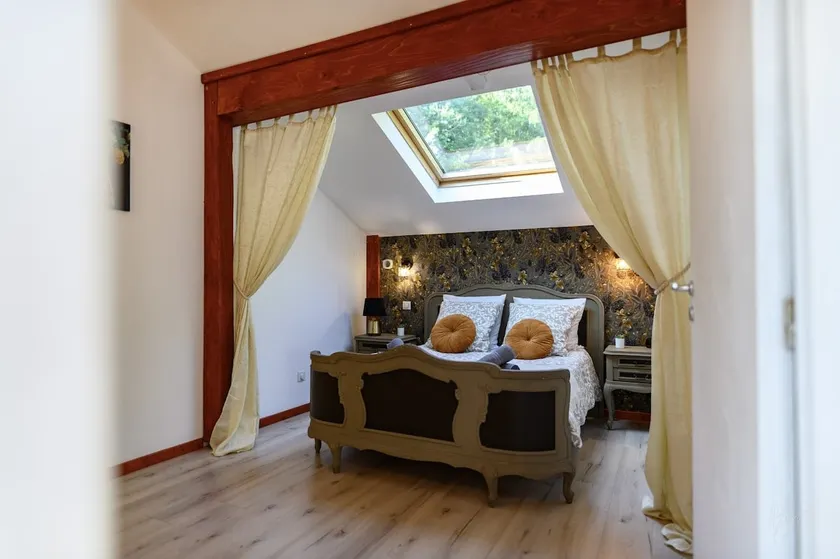 Cocon Signature • Pond View • Light Commercial Vehicle Parking - Image 1