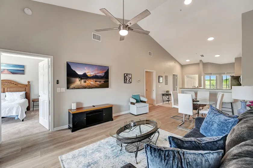 Immaculate Naples Condo! Close to Marco Island! - Image 1