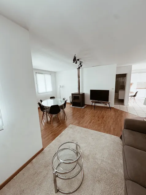 Large 3-bedroom, air-conditioned apartment 15 minutes from the beaches - Image 1