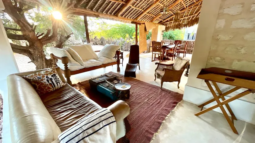 Hidden Paradise Moonrise beachfront with private pool Che Shale The Mahamri House - Image 1