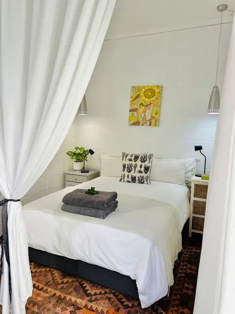 Agapanthus garden apartment - Image 1