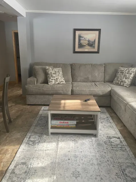 Cozy Blue House Apartment - Image 1