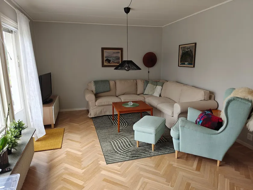 Central living in Ramsele - Image 1