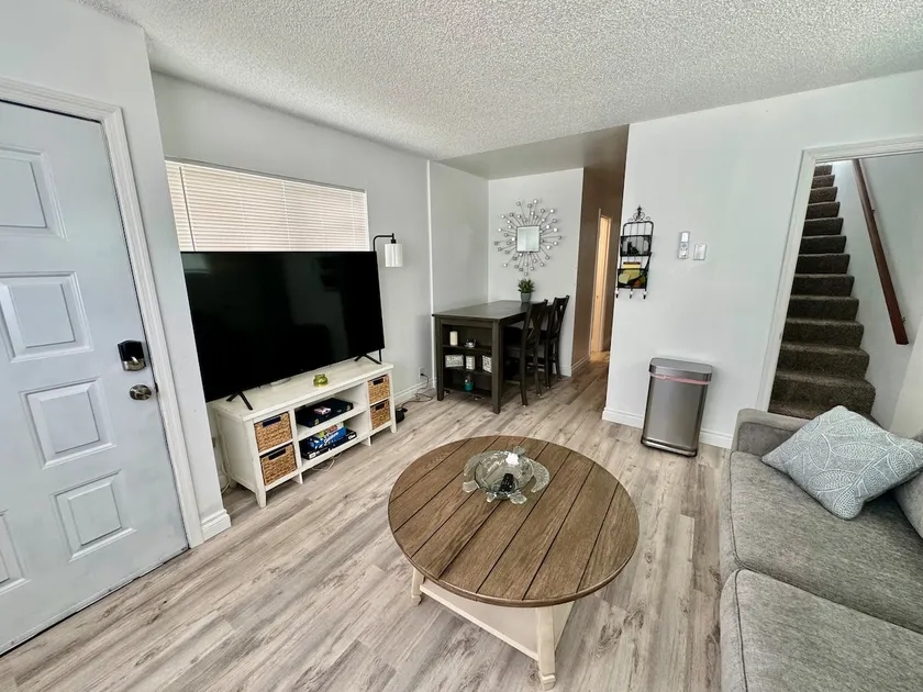 Charming Apartment near the Beach - Image 1