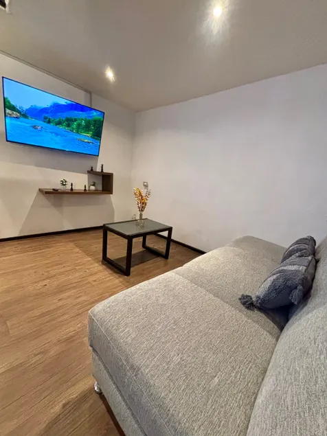 Modern apartment 5 minutes from Val’Quirico - Image 1
