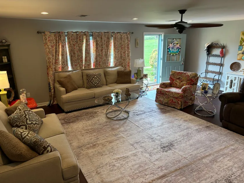 Cute house close to town. - Image 1