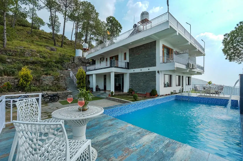 Pet-friendly Villa W/Outdoor Seating & Pvt. Pool - Image 1