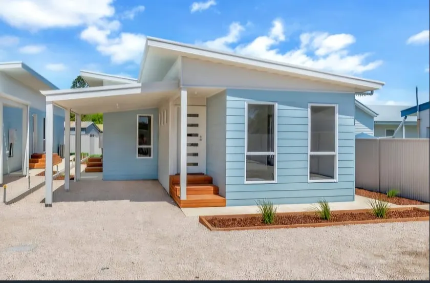 Modern Urban Getaway Beach house. - Image 1