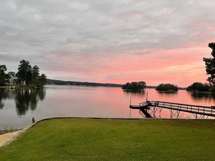 Lakeside Views - Image 1