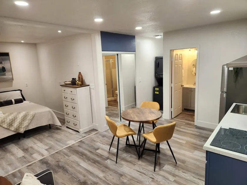 Peaceful and Cozy Studio - Image 1