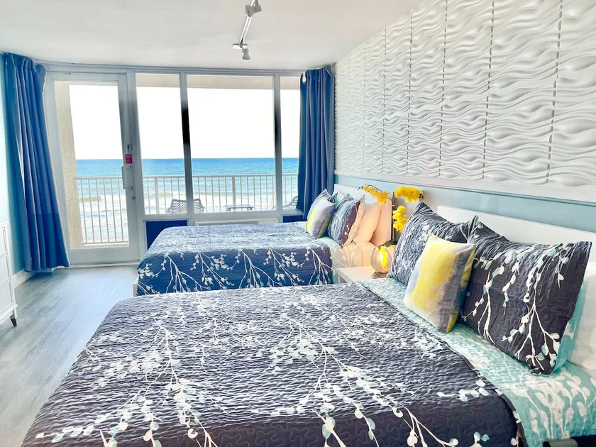 50% OFF ! Oasis Oceanfront Balcony Parking WIFI - Image 1