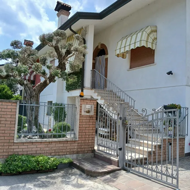 Apartment in the Euganean Hills area - Image 1