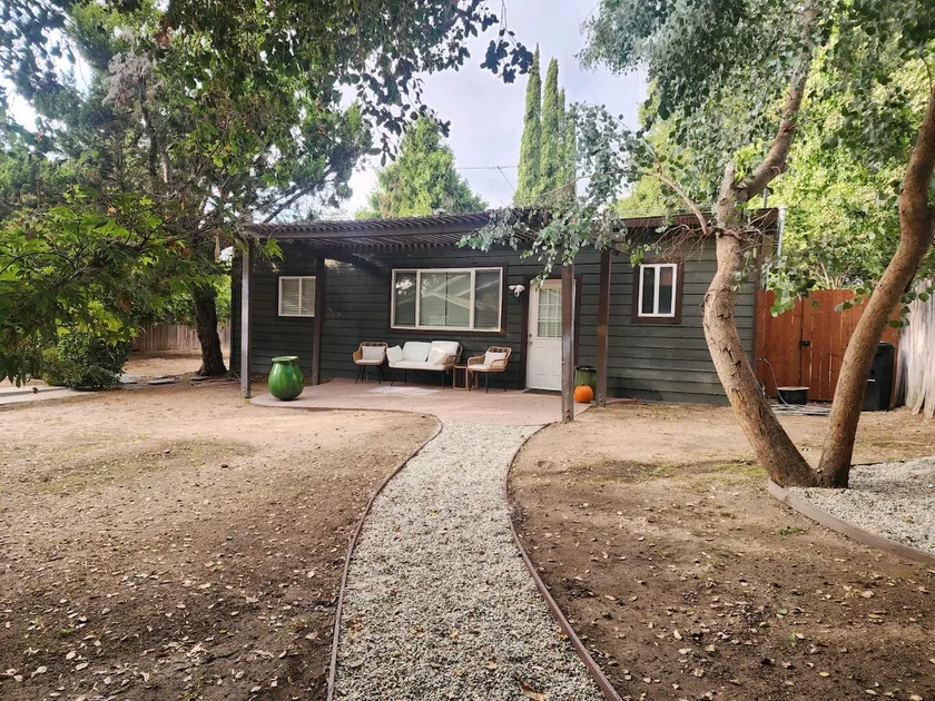 Rose Bowl Mountain Hideaway - Image 1