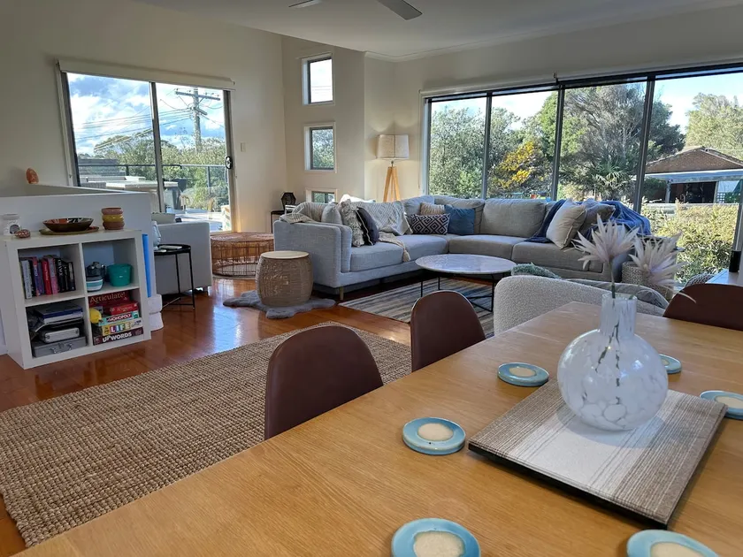 Surfside Escape - walk to the beach & pet friendly - Image 1