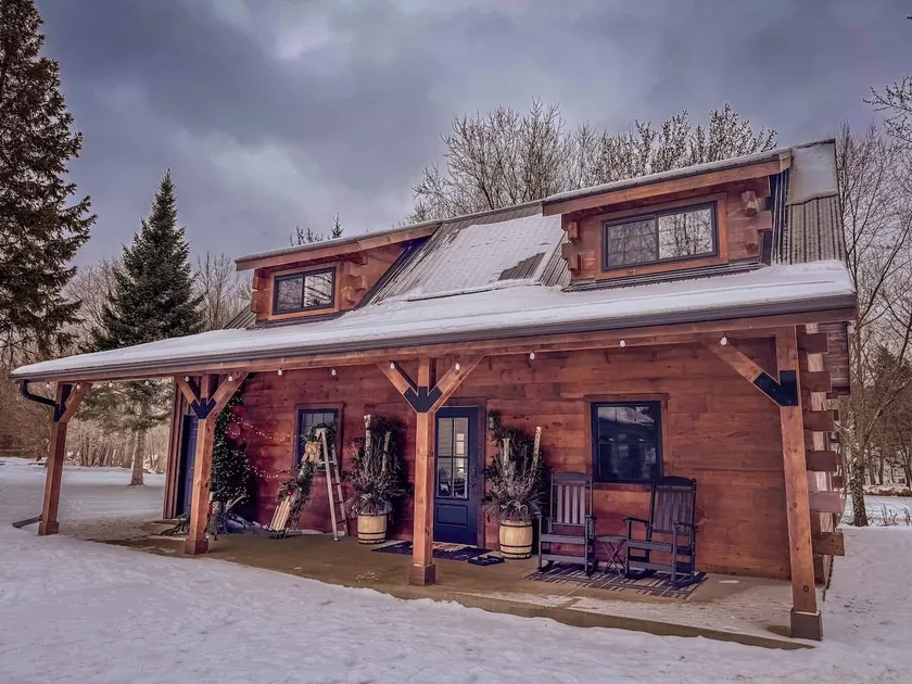 Linwood Pines Lodge - Image 1