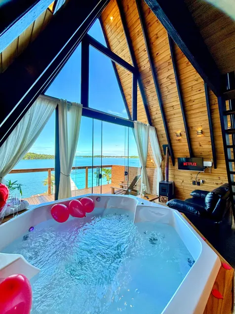 Chalet with Jacuzzi, Pool and View/Edge of the Lagoon - Image 1