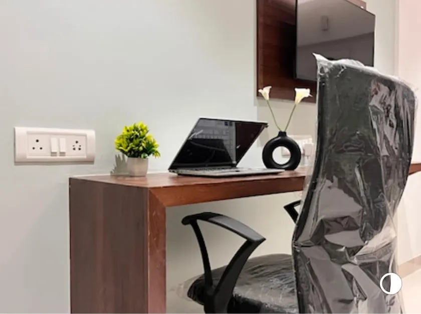 Regal Suites - Image 1
