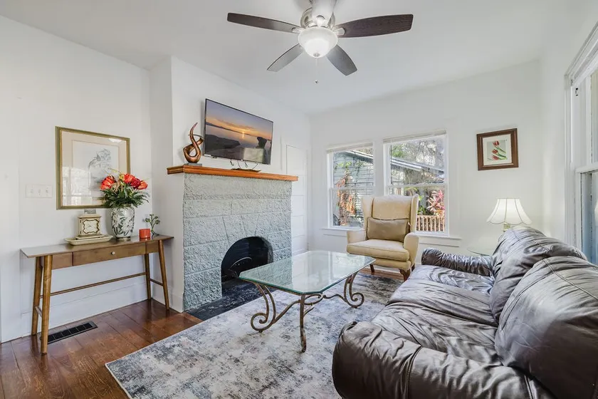 Simple, clean two bedroom APT walk to Stetson (#2) - Image 1