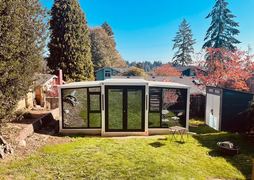 Tiny Oasis with all the amenities! - Image 1