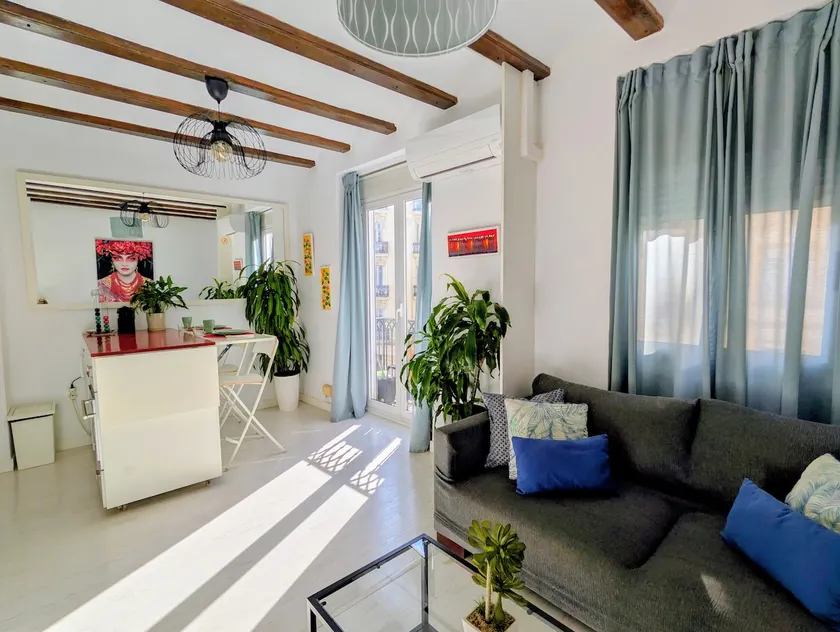 Design Flat by North Train Station - Image 1