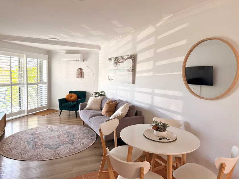 Scarborough beautiful beachfront Apartment - Image 1