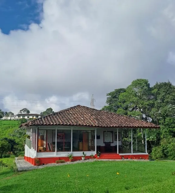 Casa Campesina in Pereira - Image 1