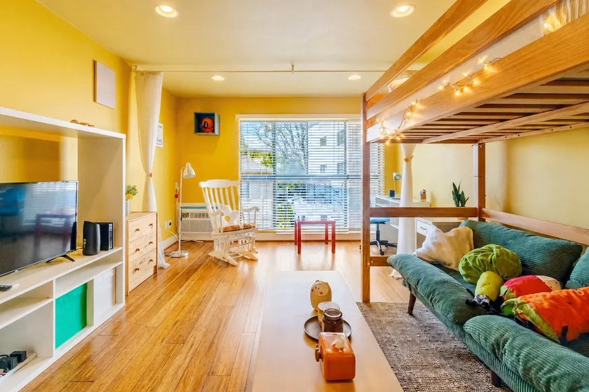 Sweet Joyful Home with Pool & Gym-Steps from UCLA! - Image 1