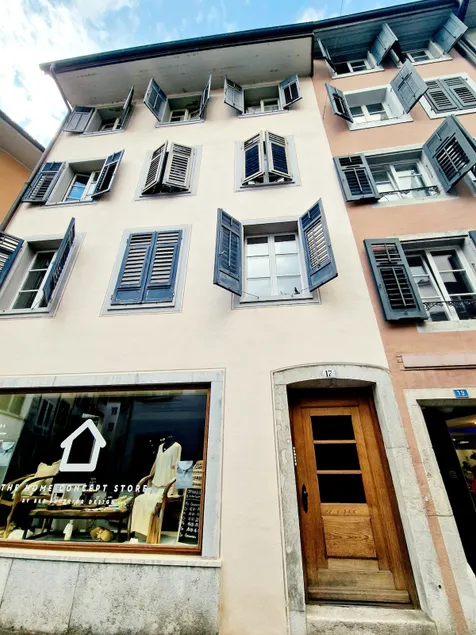 4th floor apartment with 2 bedrooms - Image 1
