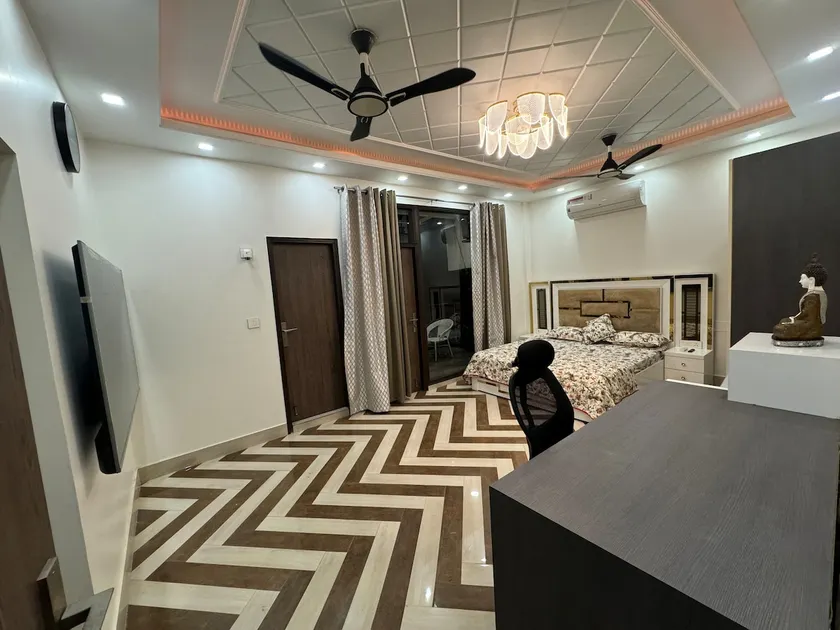 Fully Serviced Apartment in Prime Delhi - Image 1