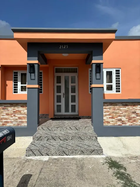 Johnnys orange 2 bedroom - Image 1