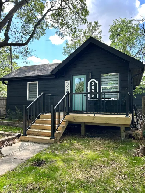Mandi’s Tiny House: A Hidden Gem - Image 1