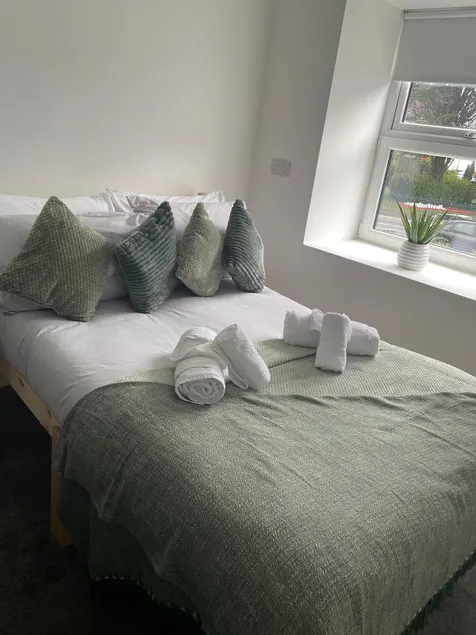 Whole Studio Apartment in Mumbles, Swansea - Image 1
